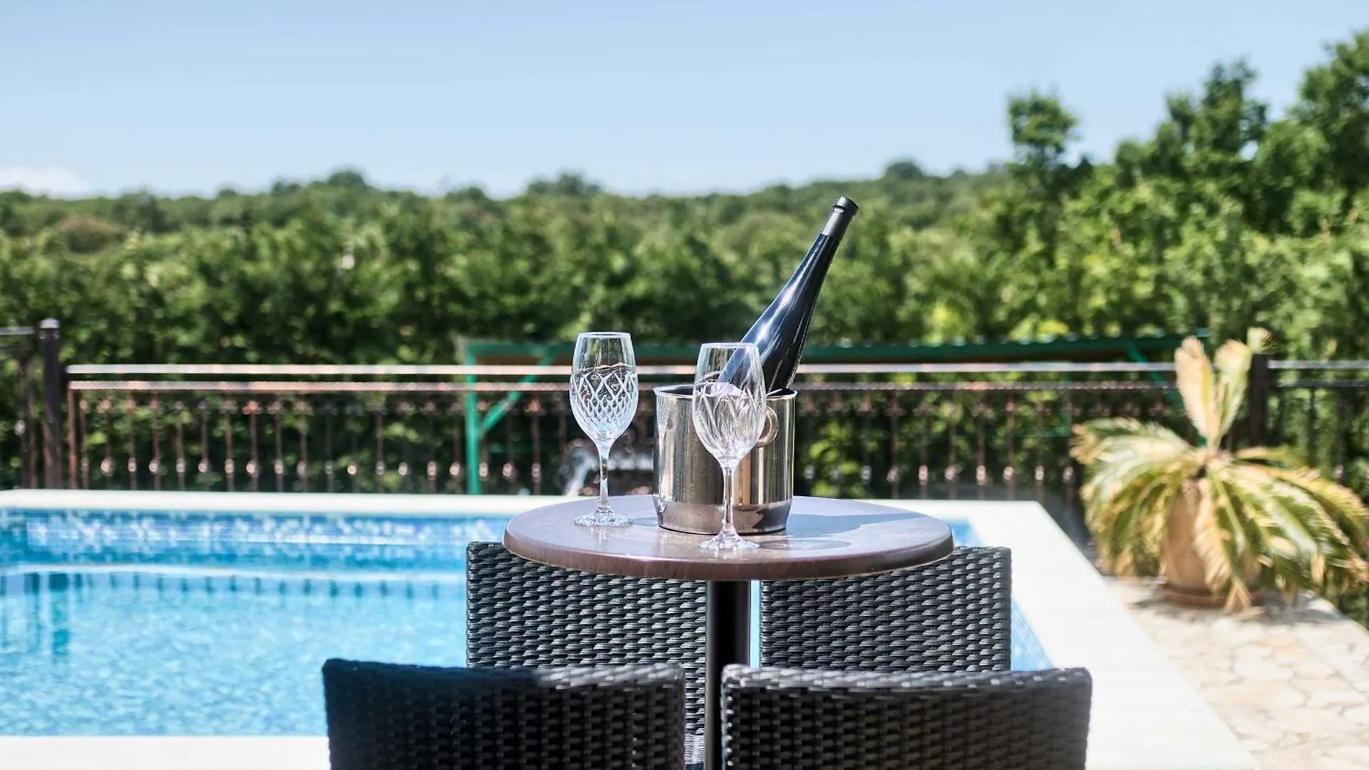 Villa Flora, Warm And Sunny Holiday Villa Loborika Croazia