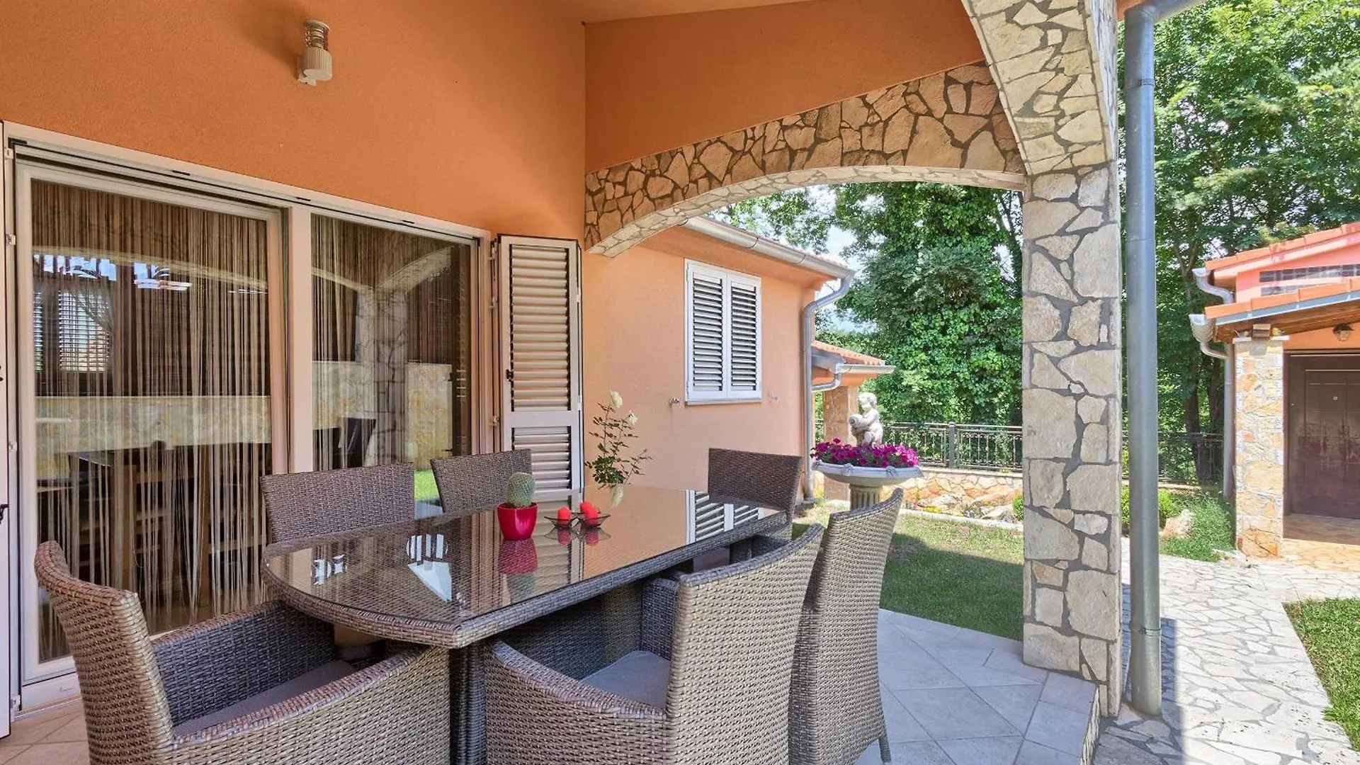 Casa vacanze Villa Flora, Warm And Sunny Holiday Villa Loborika Croazia